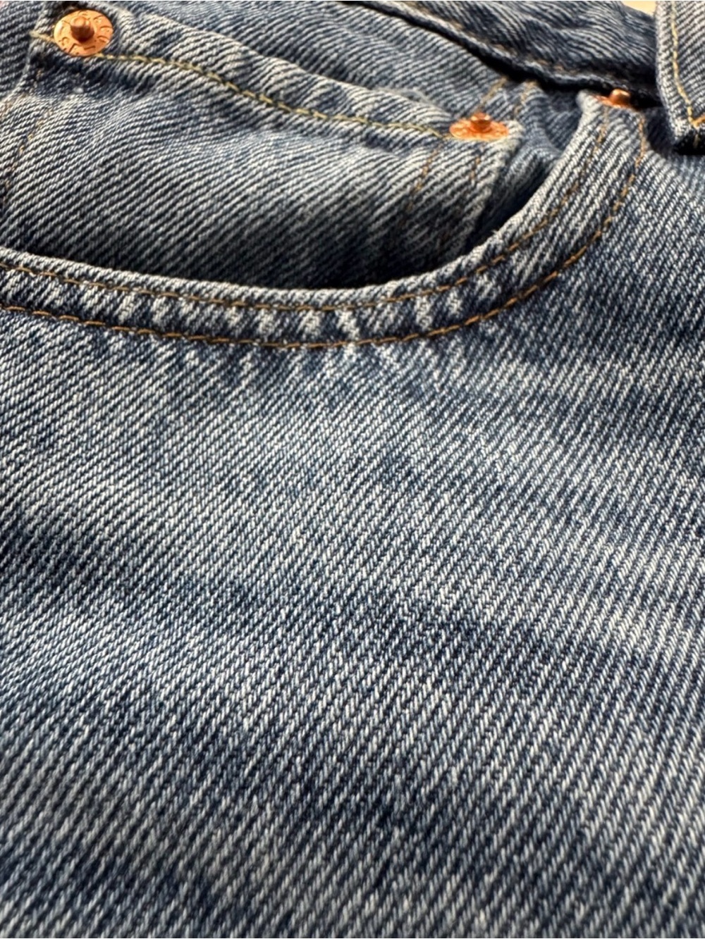 NWI LevIS bUl Koled Snorts - Size 27 - 100% Cotton Premium
Denim - Picture 5 of 7